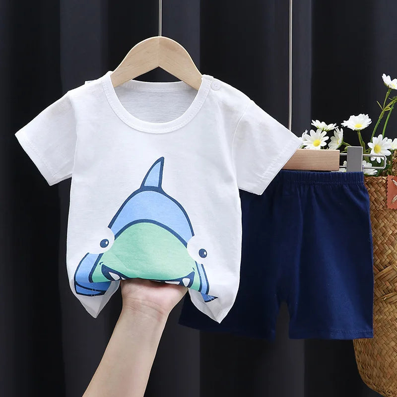 Conjuntos de roupas infantis Meninos Cartoon Print Tshirt Simples Moda Tees Shorts Novos Tops Bonitos Fatos de Treino Crianças Manga Curta Tops Shorts