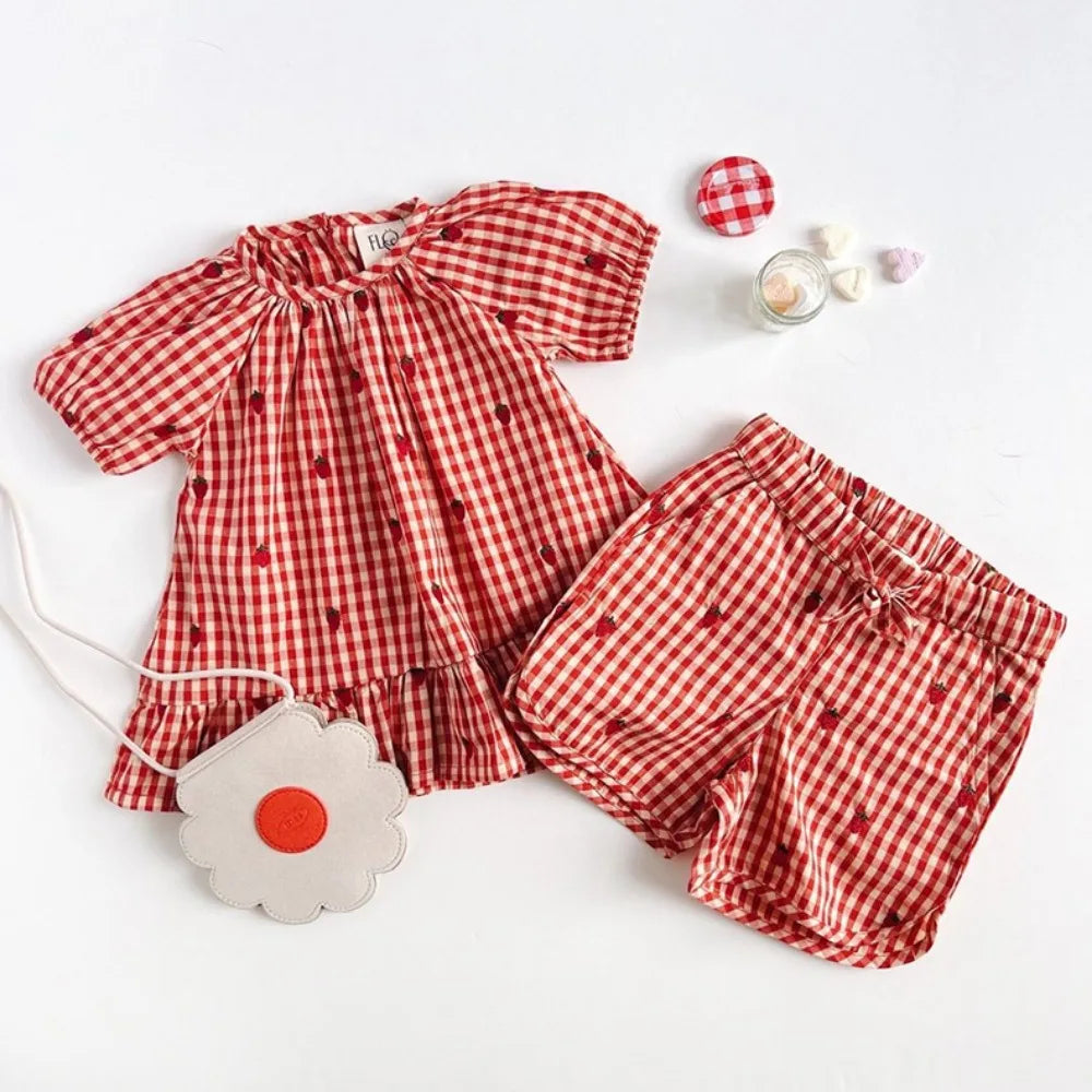 2024 Verão Floess Roupas Infantis Bebê Meninas Vestido de Algodão Xadrez Morango Manga Curta Camisetas Shorts Ternos Roupas Infantis