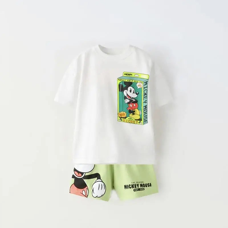 2025 Conjunto de roupas de verão Disney para crianças Conjunto de roupas infantis Roupas esportivas para camiseta de manga curta Suiit Kid Boy Outfit Wear