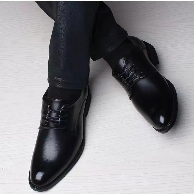 Primavera e Outono Britânico Casual Business Formal Sapatos de Couro Sapatos Masculinos Aumentando Sapatos Únicos Sapatos Sapatos Casuais Terno