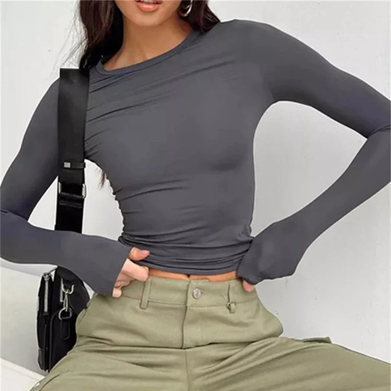 Camiseta de manga comprida feminina Primavera Outono Sólida Slim Fit Camisas casuais Pulôveres femininos Camiseta básica Y2k Roupas Streetwear Crop Tops