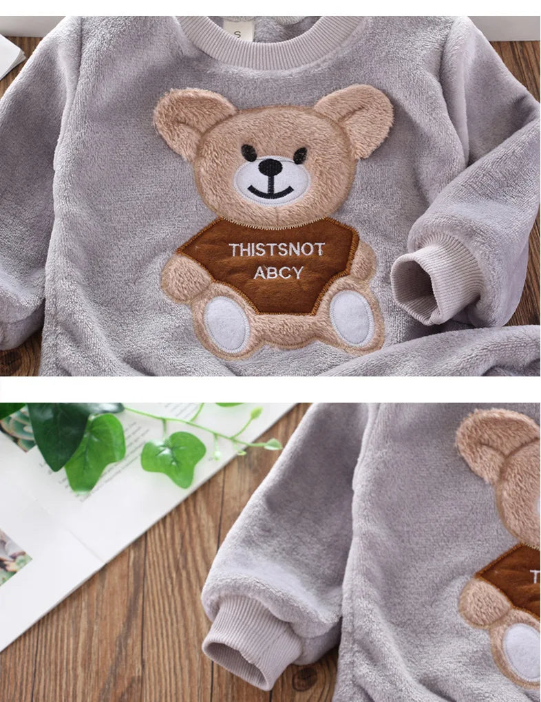 Novo Inverno Bebê Meninas Meninos Homewear Conjuntos Outono Moda Flanela Roupas de Lã Crianças Dos Desenhos Animados Urso Pijamas Crianças Pijamas