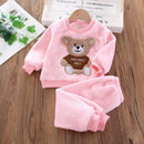 Novo Inverno Bebê Meninas Meninos Homewear Conjuntos Outono Moda Flanela Roupas de Lã Crianças Dos Desenhos Animados Urso Pijamas Crianças Pijamas