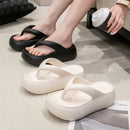 Antiderrapante Praia Chinelos Mulheres Verão Clipe Toe Fundo Grosso Chinelos de Nuvem Mulher 2025 Sandálias de Plataforma de Sola Macia Slides Feminino