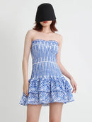 TWOTWINSTYLE Cut Out Bainha em camadas Vestido Sexy Para Mulheres Sem Alças Sem Mangas Fora Do Ombro Cintura Alta Mini Vestidos Roupas Femininas