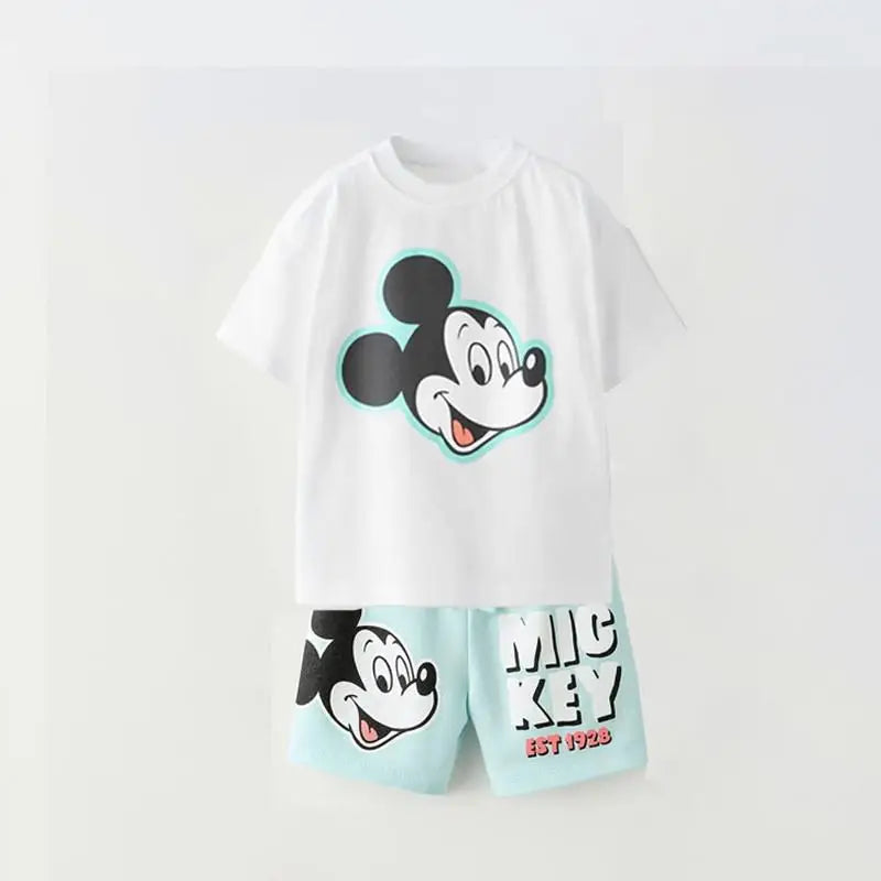2025 Conjunto de roupas de verão Disney para crianças Conjunto de roupas infantis Roupas esportivas para camiseta de manga curta Suiit Kid Boy Outfit Wear