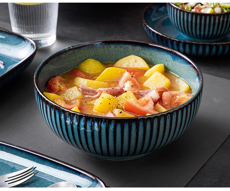 Pratos de cerâmica vitrificada em forno azul, pratos de jantar para micro-ondas, tigelas de salada de arroz redondas, talheres domésticos