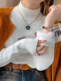 Suéter de gola alta feminino inverno 2025 vermelho retrô com forro de veludo engrossado desgaste interno tricô térmico camisa de assentamento