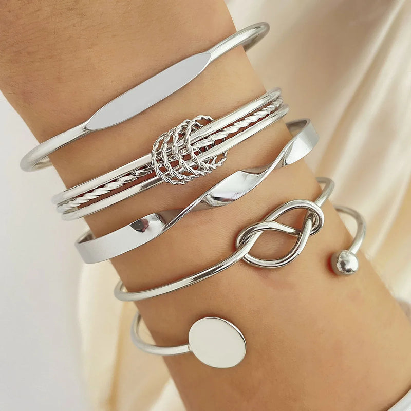 IPARAM Punk Moda Multicamadas Pulseiras para Feminino Elegante Delicado Torção Espumante Pulseiras Ajustáveis Jóias Casais Presentes