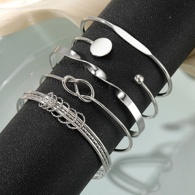 IPARAM Punk Moda Multicamadas Pulseiras para Feminino Elegante Delicado Torção Espumante Pulseiras Ajustáveis Jóias Casais Presentes