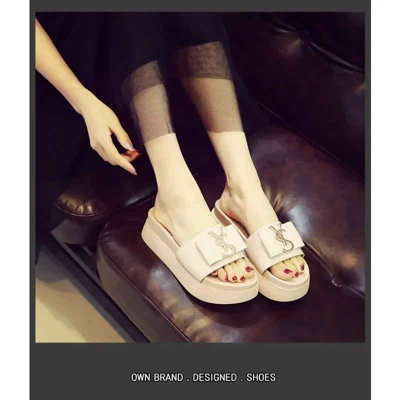 Chinelos Sapatos de Verão Mulheres Plataforma Design Slides Letras Da Moda Senhoras Sapatos Chinelo Casual Fora Antiderrapante Chinelos Sandálias