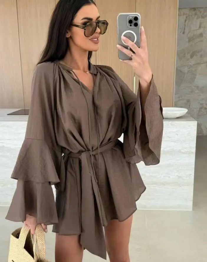 Elegante Plissado Vestido Curto Mulheres Solto Lace Up Manga Longa Flare V Neck Vestidos Feminino 2025 Primavera Oco Out Praia Robe Senhora