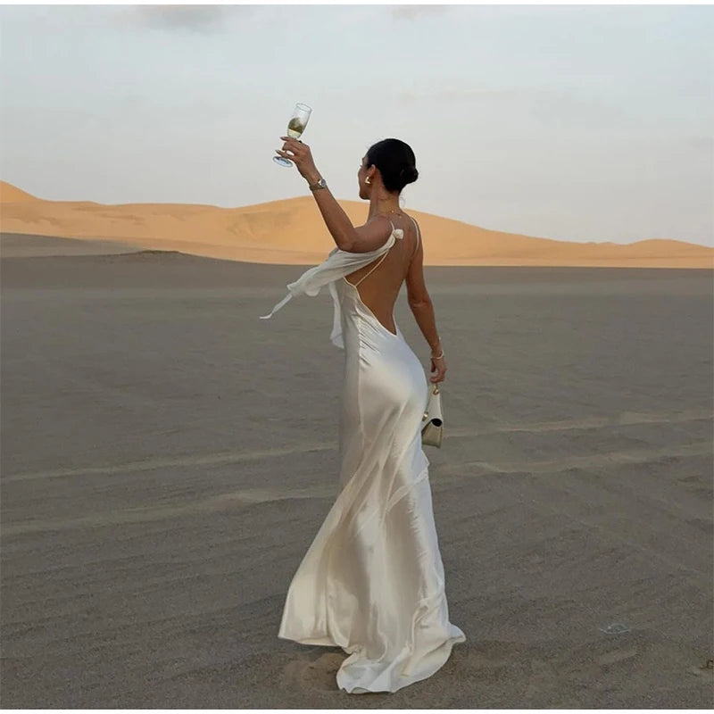 Sexy fita branca de seda cetim estilingue vestido para as mulheres elegante swing colarinho backless vestidos longos 2025 mulheres novo praia férias robe