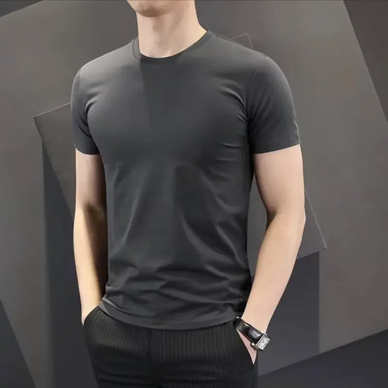 Camiseta masculina de verão estilo coreano Slim Fit de manga curta 140g blusa de poliéster suaviza sua silhueta Cor sólida Camada de base Top