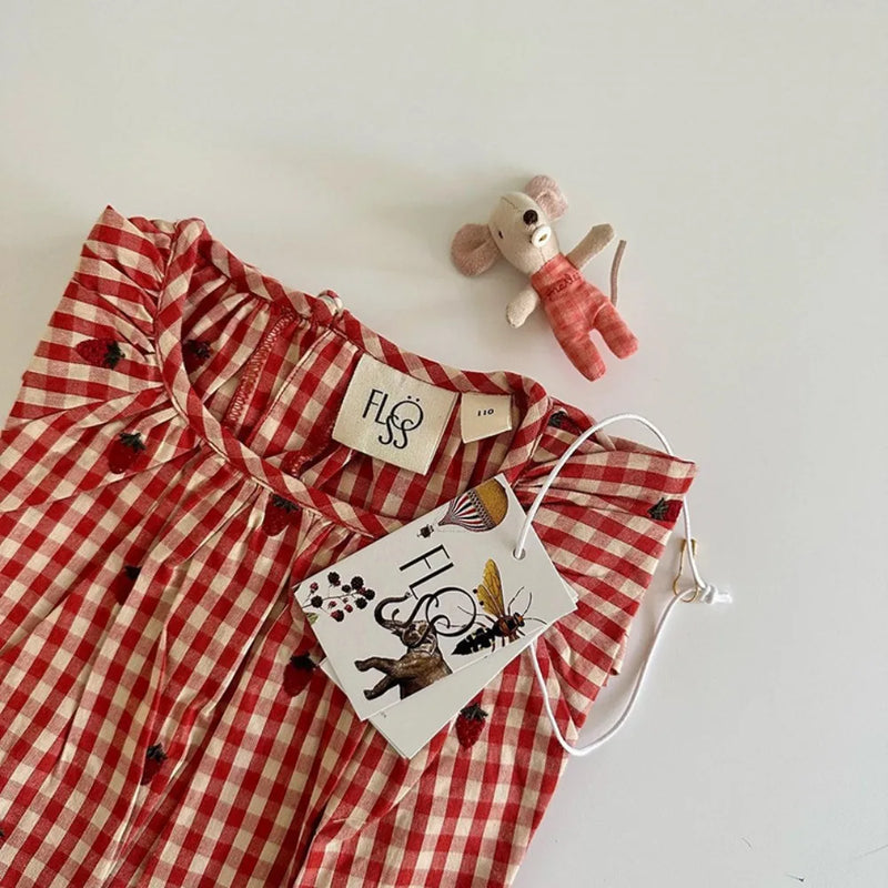 2024 Verão Floess Roupas Infantis Bebê Meninas Vestido de Algodão Xadrez Morango Manga Curta Camisetas Shorts Ternos Roupas Infantis