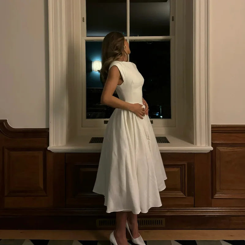 Elegante Branco Plissado A Linha Grande Hem Vestido de Festa Moda Feminina Slash Neck Slim Backless Vestidos 2025 Vestes Femininas Do Clube Verão