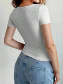 Camisetas Femininas Básicas Decote Redondo Manga Curta Tops Curtos Tops Fofos de Verão Camisetas Slim Fit Y2k Roupas 2024