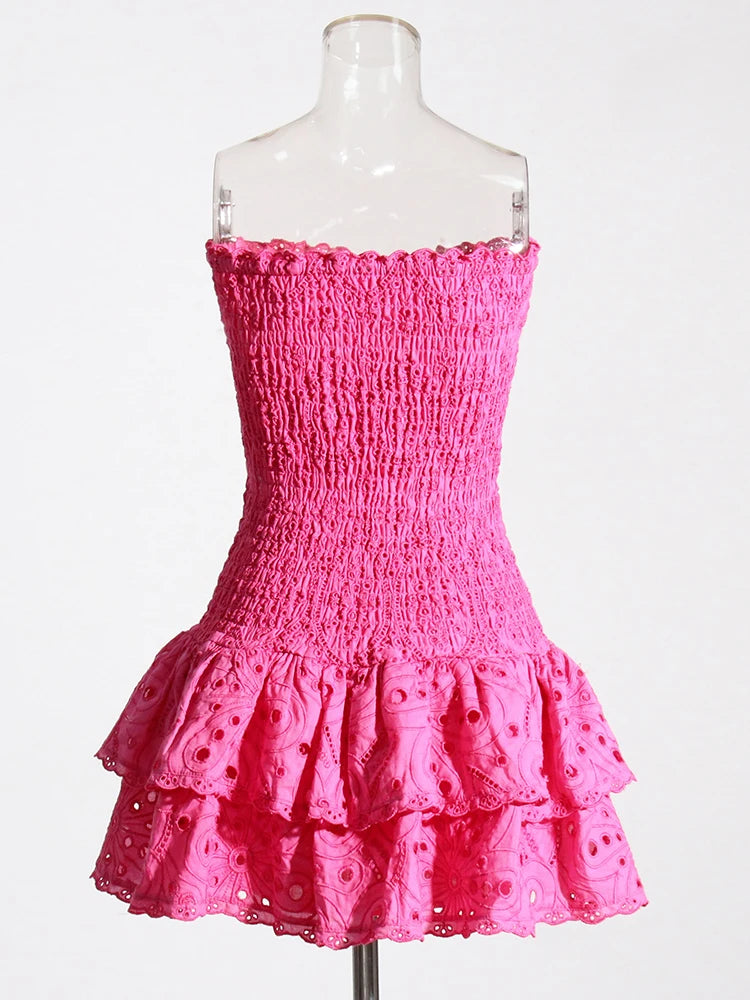 TWOTWINSTYLE Cut Out Bainha em camadas Vestido Sexy Para Mulheres Sem Alças Sem Mangas Fora Do Ombro Cintura Alta Mini Vestidos Roupas Femininas