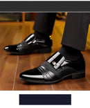 Oxford Sapatos Masculinos de Luxo Laca Sapato de Casamento Apontado Dedo Do Pé Sapatos de Vestido para Homens Clássicos Homens de Negócios Sapatos de Couro Tamanho Grande 38-48