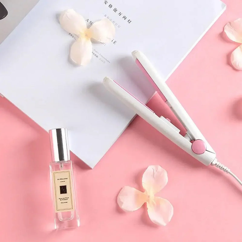 Mini Prancha Alisadora 2 em 1 Ferro de Alisar Cabelo Cerâmica de Turmalina Ferramenta para Alisar e Enrolar Cabelo Ferro de Cachos Portátil Pequeno