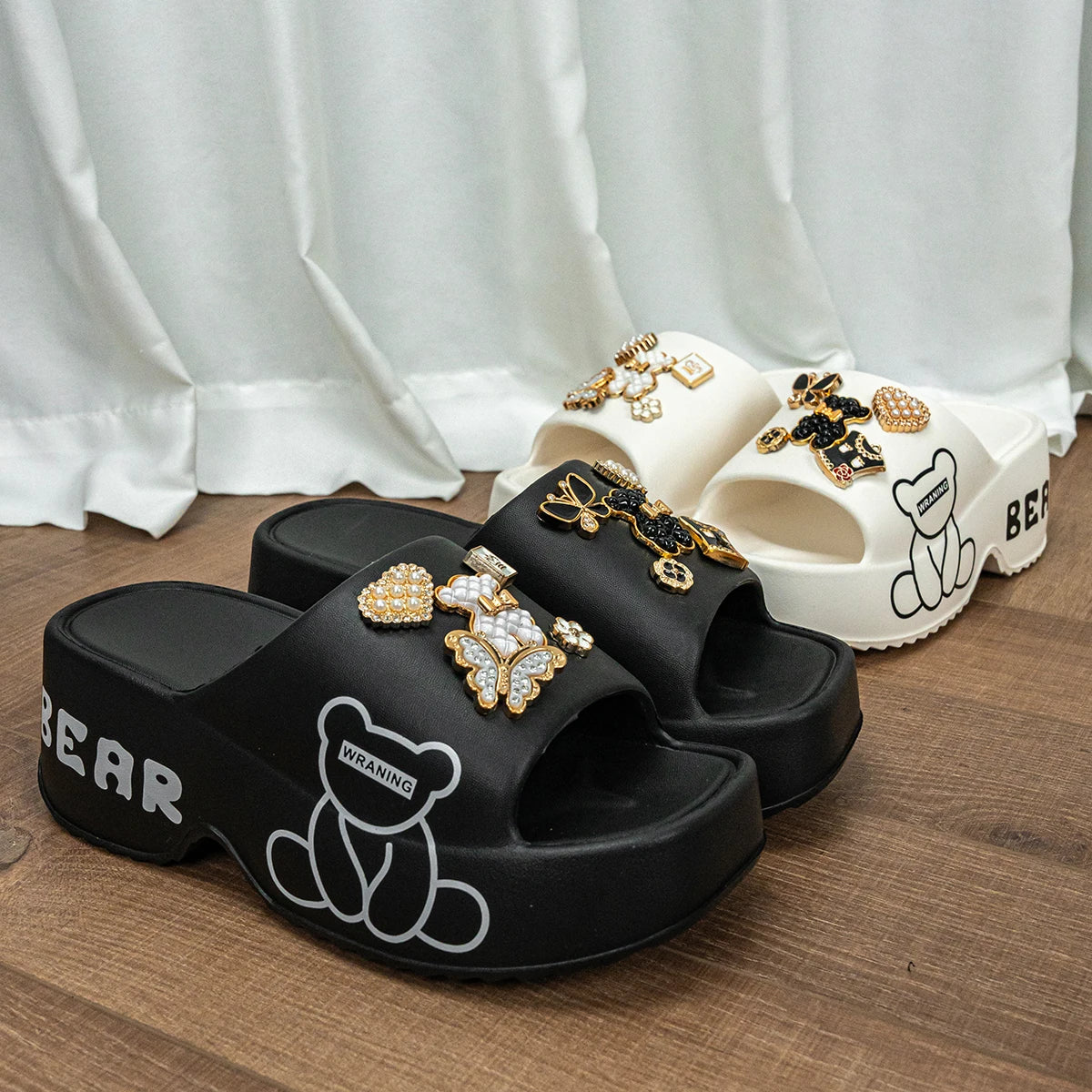 Novo urso preto e branco com sola grossa sandálias e chinelos femininos E19