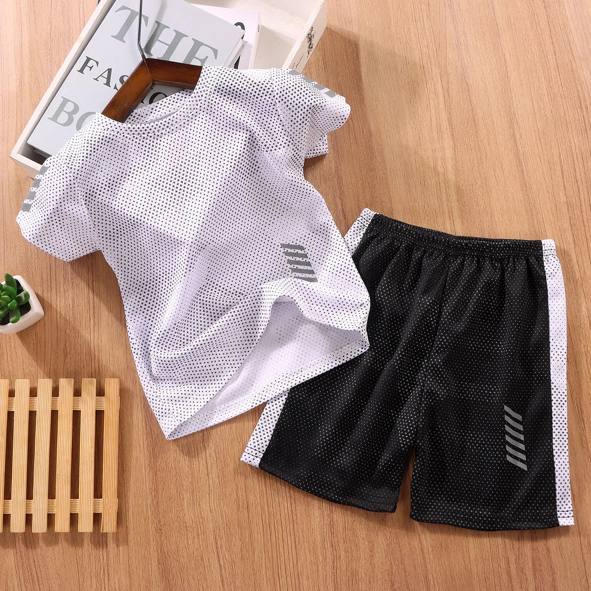 Conjunto de roupas de verão para meninas de bebê respirável esporte futebol jogging camisetas e shorts 2 PCS terno crianças menino Top Bottom Tracksuits