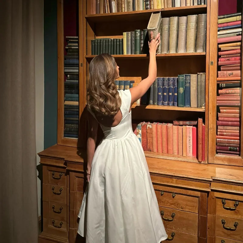 Elegante Branco Plissado A Linha Grande Hem Vestido de Festa Moda Feminina Slash Neck Slim Backless Vestidos 2025 Vestes Femininas Do Clube Verão