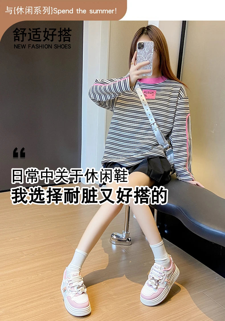 Entre na moda com nossa coleção exclusiva de calçados femininos! Encontre a combinação perfeita de estilo e conforto hoje