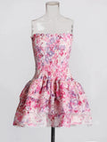 TWOTWINSTYLE Cut Out Bainha em camadas Vestido Sexy Para Mulheres Sem Alças Sem Mangas Fora Do Ombro Cintura Alta Mini Vestidos Roupas Femininas