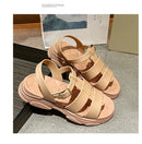 Sandálias de fundo plano para mulheres verão sudeste da Ásia chinelos de plataforma de salto grosso para uso ao ar livre com uma alça confortável material de PVC