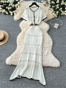 SINGREINY Verão Suave Ternos de Tricô Mulheres Botão Design Manga Curta O Pescoço Tops + Bodycon Saia Gancho Flor Oco 2pcs Set