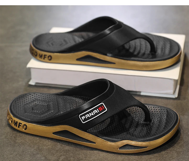 Chinelos Masculinos de Verão Esportes Moda ao Ar Livre e Tendência Sandálias de Praia Confortáveis Homens Sapatos Casuais Chinelos de Casa Sapatos para Casa