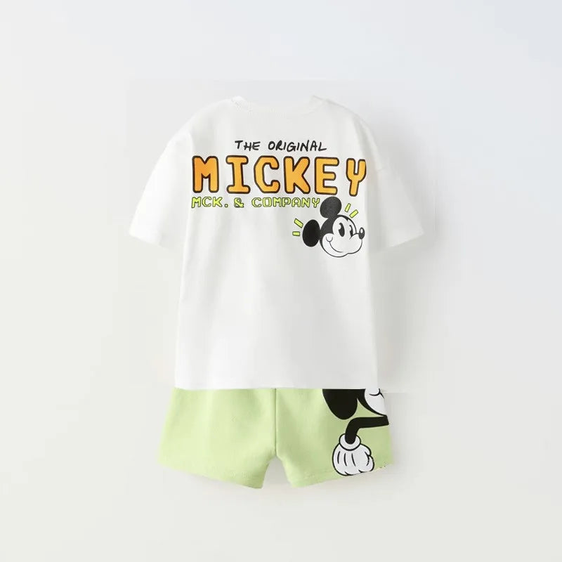 2025 Conjunto de roupas de verão Disney para crianças Conjunto de roupas infantis Roupas esportivas para camiseta de manga curta Suiit Kid Boy Outfit Wear