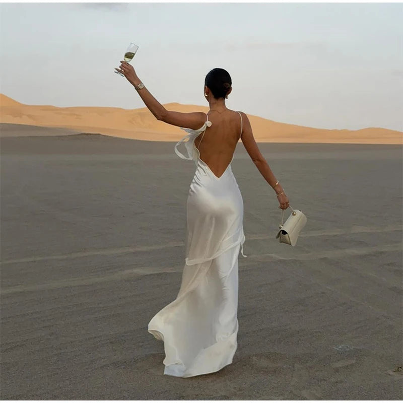 Sexy fita branca de seda cetim estilingue vestido para as mulheres elegante swing colarinho backless vestidos longos 2025 mulheres novo praia férias robe
